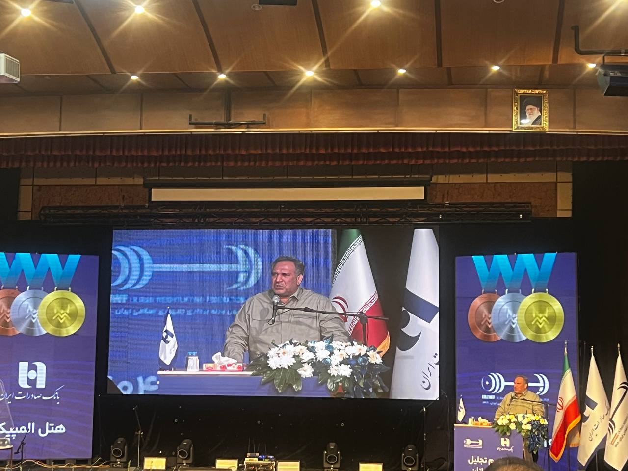 وزنه‌برداری از رکود عبور کرده/ بودجه به‌موقع و حمایت بنگاه‌های اقتصادی شرط تداوم قهرمانی‌ها